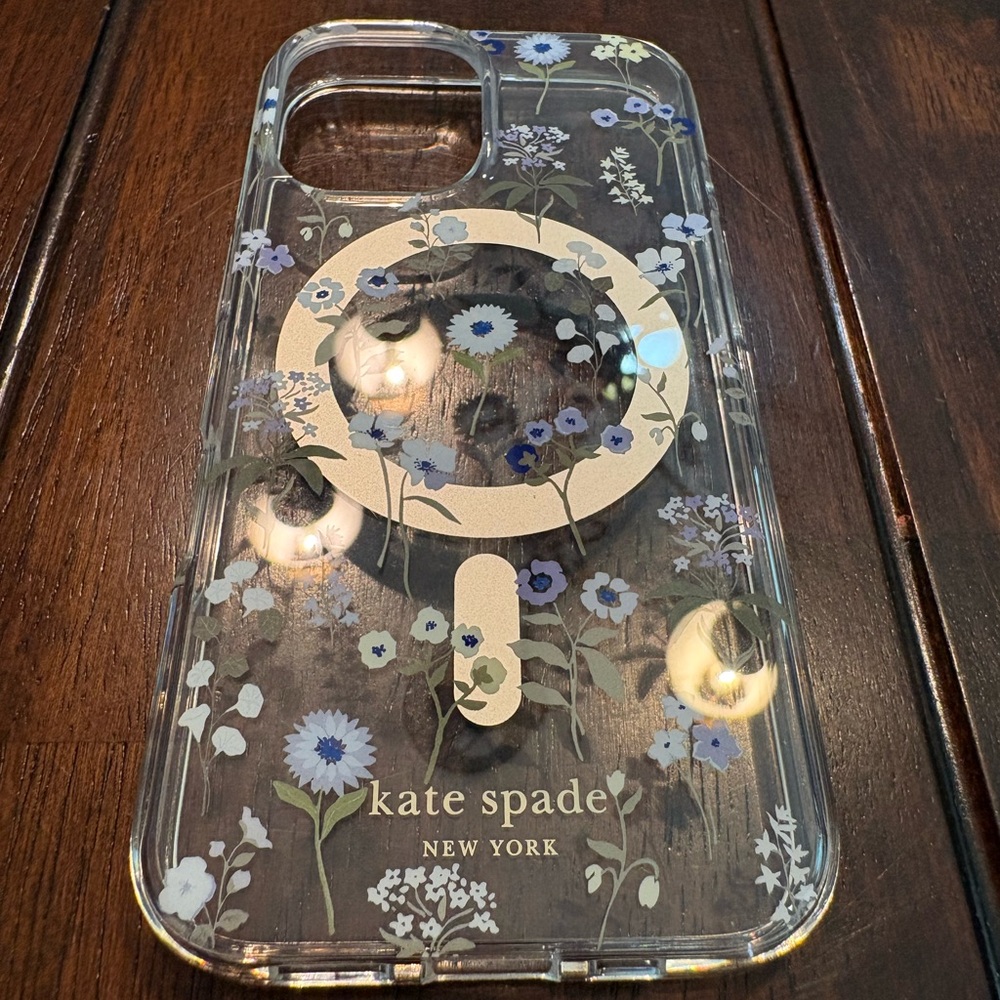 kate spade Clear Floral iPhone 16 MagSafe Case— Blue & Green Flowers